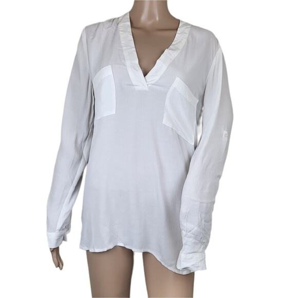Yumi Kim Tops - Yumi Kim V Neck White Blouse S